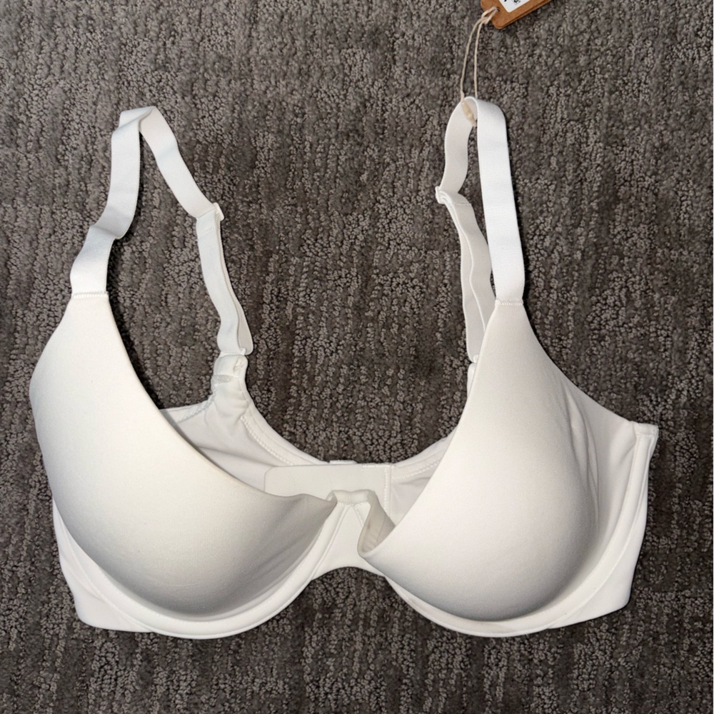 Skims Elegant White Underwire Bra